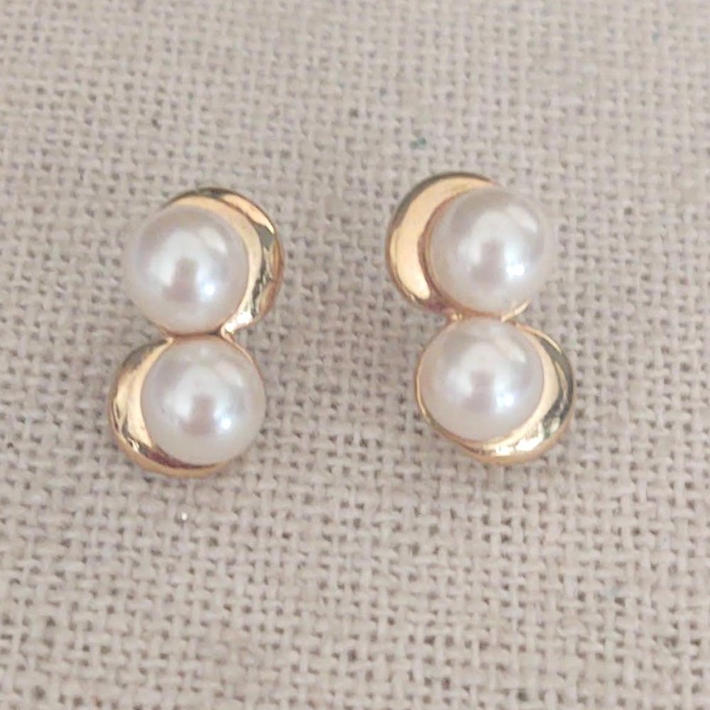 Trifari double faux pearl and gold earrings